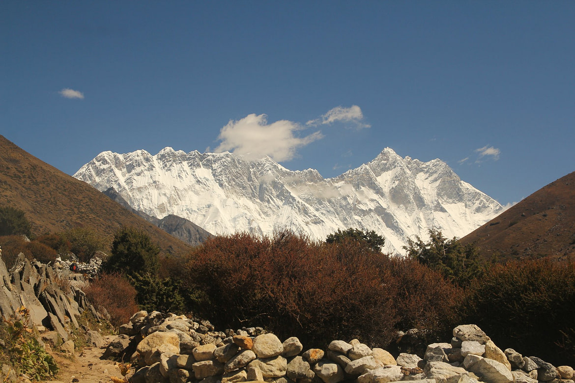 Save money while trekking in Nepal